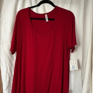 LuLaRoe Red Relaxed Boxy T-shirt Short Sleeve